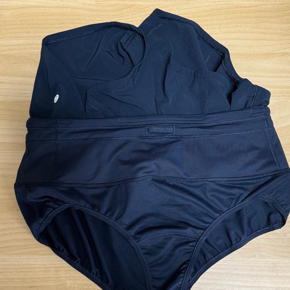 EUC Lululemon Navy Speed Up High-Rise Lined Short 2.5" - Picture 8 of 8